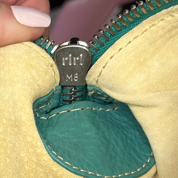 Classic Marc Jacobs Blake Multi-Pocket Hobo Bag in Teal with Silver Hardware - Picture 10 of 16